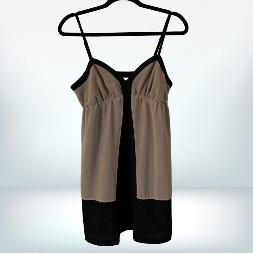 Silence + Noise Urban Outfitters Colorblock Sleeveless Babydoll Dress, size M